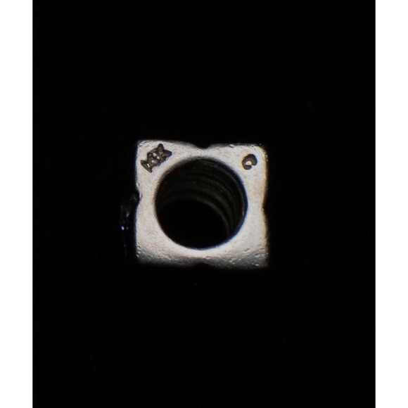 14k Chamilia "Gift Box" Charm Interchangable with Pandora - Picture 4 of 4